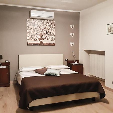 Case Vacanze Ai Burattini Adrara San Rocco Экстерьер фото