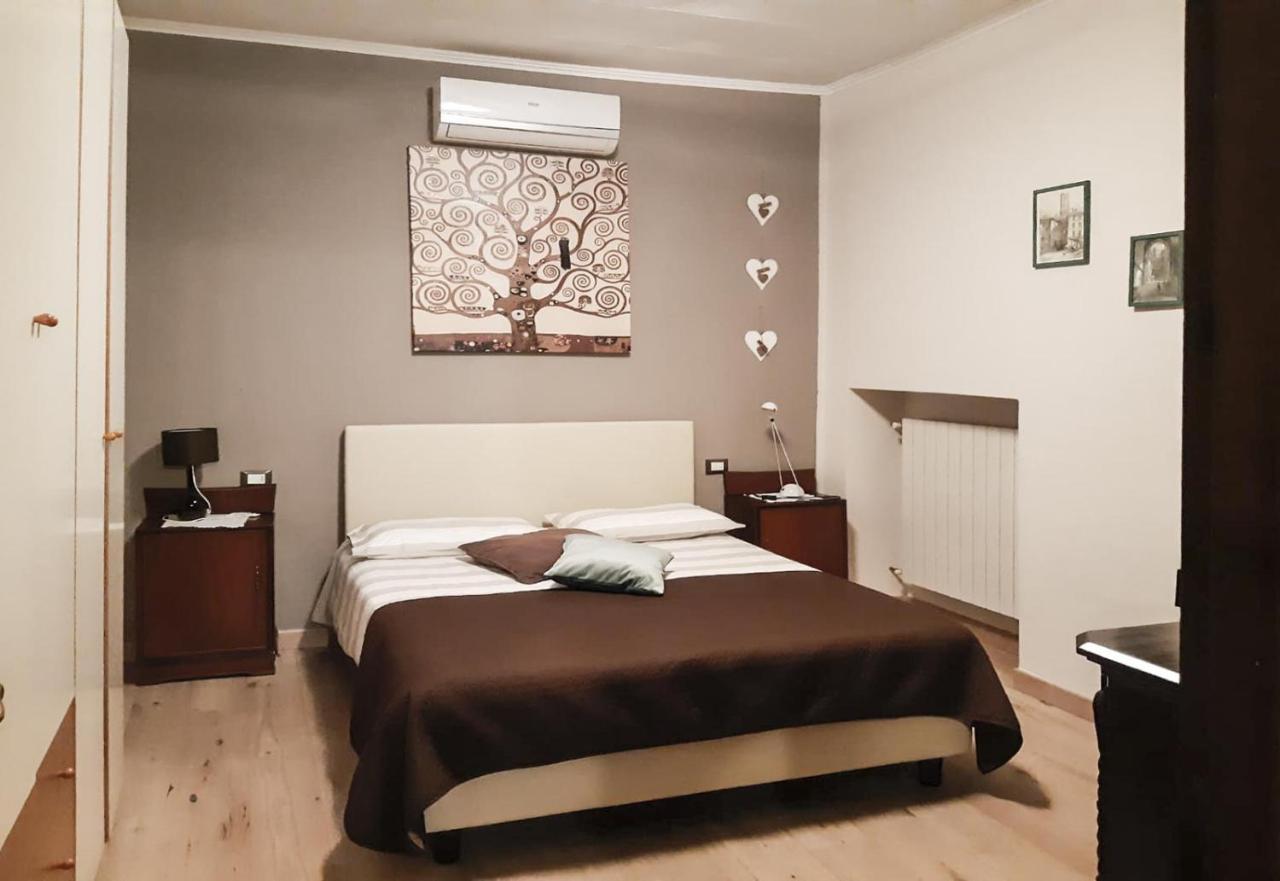 Case Vacanze Ai Burattini Adrara San Rocco Экстерьер фото