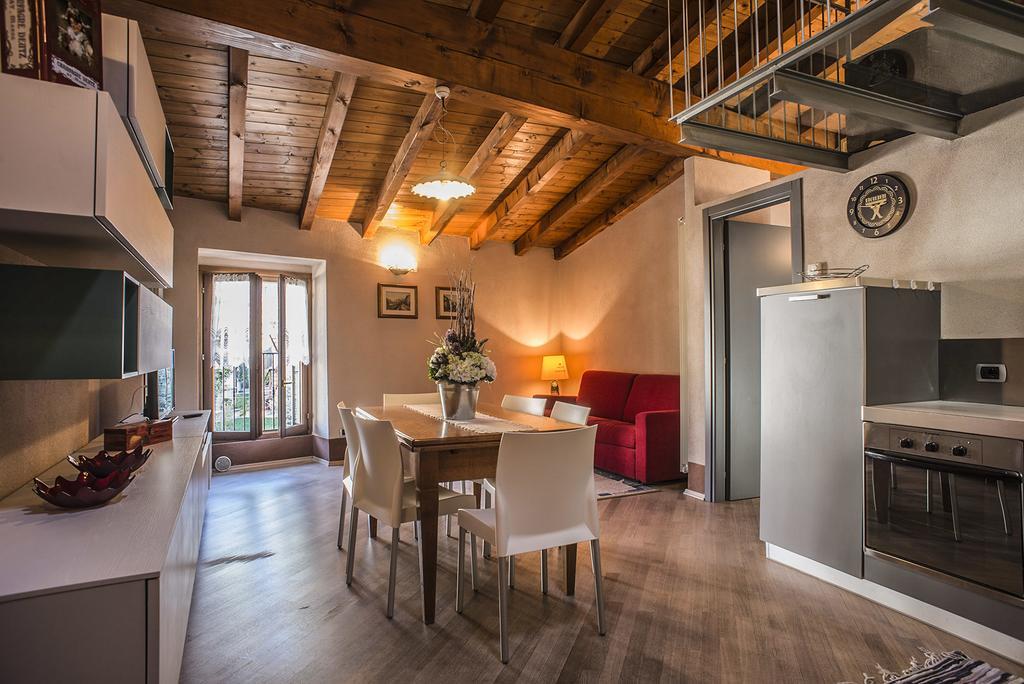 Case Vacanze Ai Burattini Adrara San Rocco Экстерьер фото